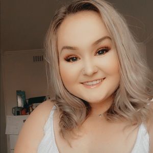 Meet your Posher, Stevi